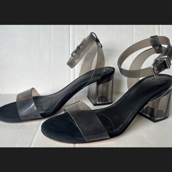 Gianni Bini Clear Lucite Block Heel Shoe Size 7.5 - Picture 4 of 8